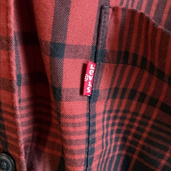 Levi's Men's Burgundy and Black Plaid Shirt - Picture 12 of 13